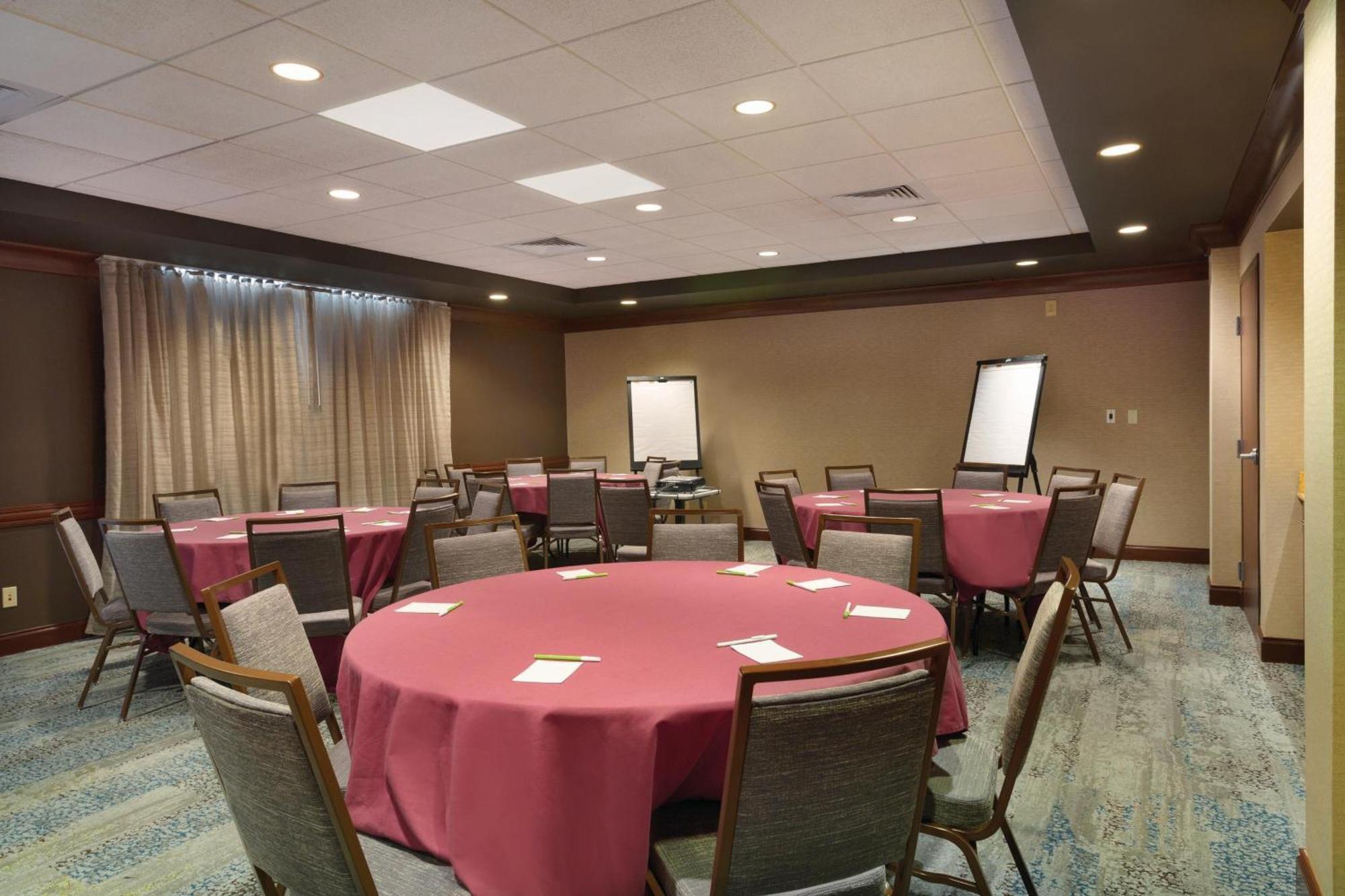 Courtyard By Marriott Fort Smith Downtown Buitenkant foto