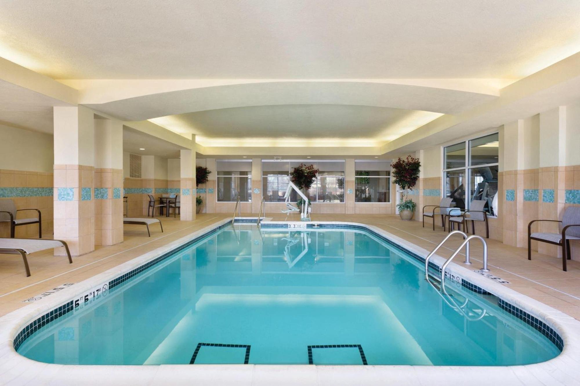 Courtyard By Marriott Fort Smith Downtown Buitenkant foto